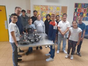 Read more about the article Belohnung für die AG Robotik