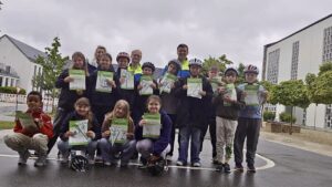 Read more about the article Sicher unterwegs – 4b besteht Fahrradführerschein-Prüfung